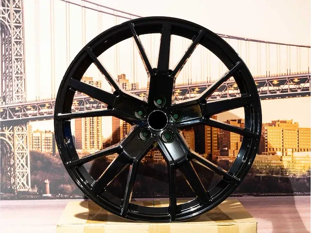 Nieuwe set 22 inch velgen past op tiguan/a6/a7/a8/q3/q5 nieuw in doos. - afbeelding 1 van  3
