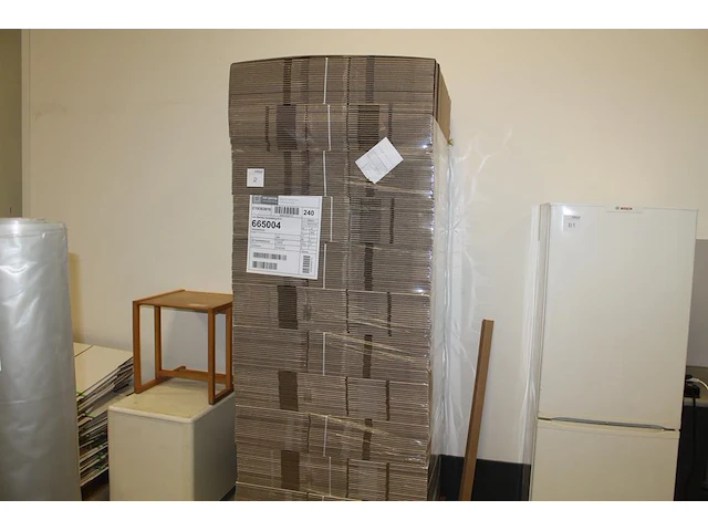 Nieuwe verhuisdozen 240 stuks a 280 x 320 x 360 mm op pallet. - afbeelding 1 van  3