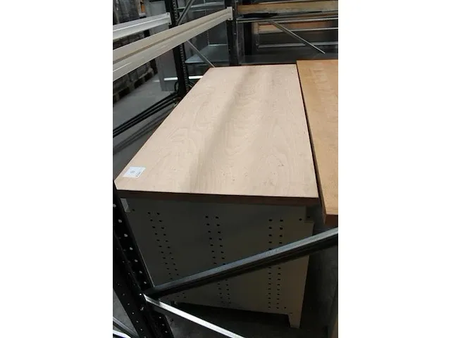 Nieuwe werkbank ottokind voorzien van ladekast en onderplateau met afmeting 176 x 75 x 86 cm. - afbeelding 3 van  3