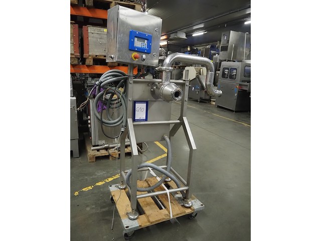 Nijal - afbeelding 1 van  17