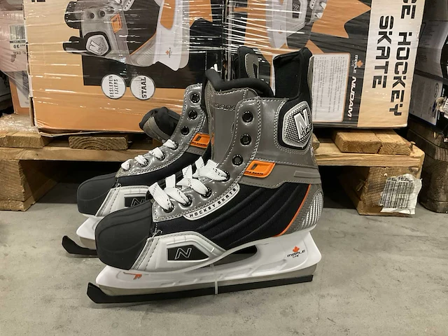 Nijdam n106 ijshockeyschaatsen (55x) - afbeelding 1 van  7