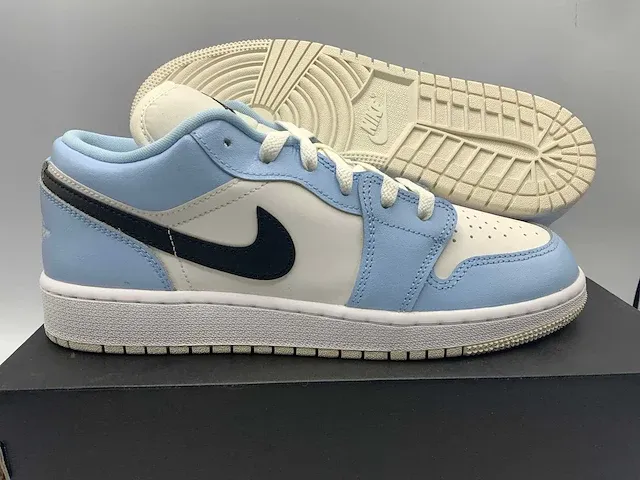 Nike air jordan 1 low ice blue/black-sail-white sneakers 39 - afbeelding 1 van  2