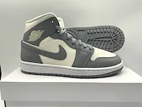 Nike air jordan 1 mid sail/stealth white sneakers 38 - afbeelding 1 van  2