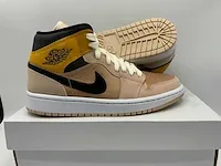 Nike air jordan 1 mid se particle beige/black sneakers 38.5 - afbeelding 1 van  2