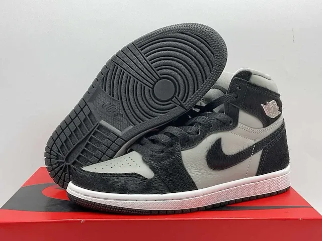 Nike air jordan 1 retro high og twist 2.0 medium grey dames sneakers 36 - afbeelding 1 van  2