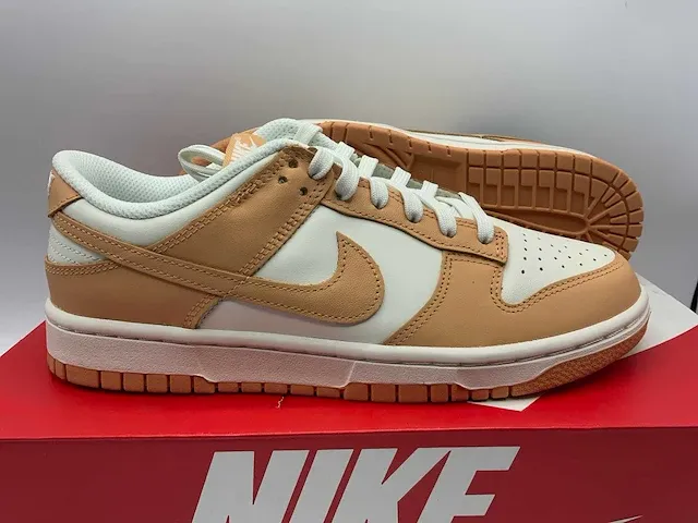 Nike dunk low sail/ harvest moon sneakers 39 - afbeelding 1 van  2