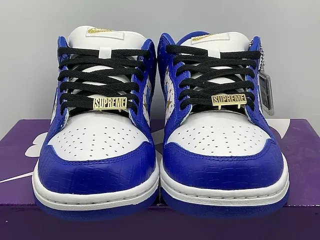 Nike sb dunk low supreme stars hyper royal (2021) sneakers 41 - afbeelding 7 van  11