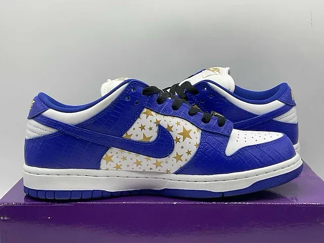 Nike sb dunk low supreme stars hyper royal (2021) sneakers 41 - afbeelding 9 van  11
