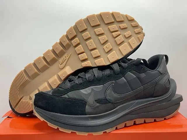 Nike vaporwaffle sacai black gum sneakers 47 1/2 - afbeelding 1 van  2