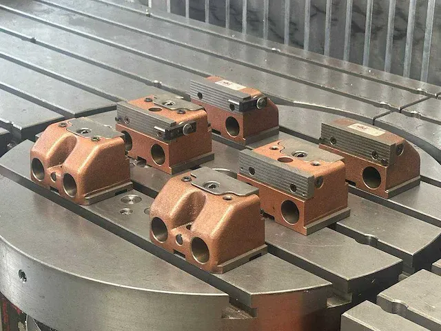 Niki ag machineklem - afbeelding 1 van  9