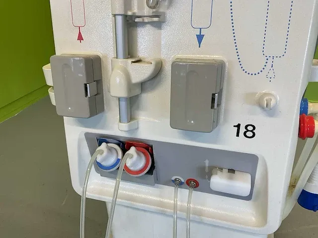 Nikkiso dbb 5 dialyse apparatuur (2x) - afbeelding 5 van  35