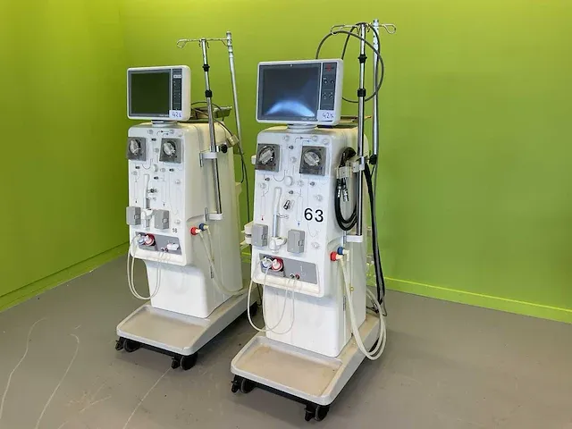 Nikkiso dbb 5 dialyse apparatuur (2x) - afbeelding 1 van  35