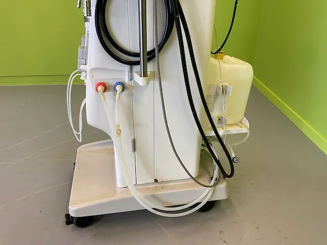 Nikkiso dbb 5 dialyse apparatuur (2x) - afbeelding 15 van  35
