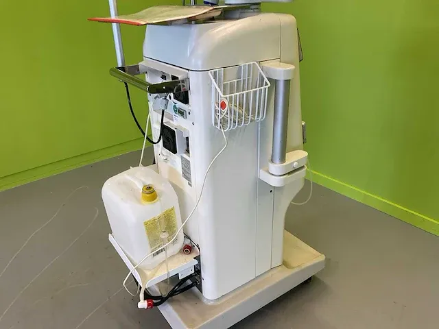 Nikkiso dbb 5 dialyse apparatuur (2x) - afbeelding 22 van  35