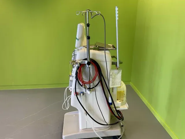 Nikkiso dbb 5 dialyse apparatuur (2x) - afbeelding 16 van  35