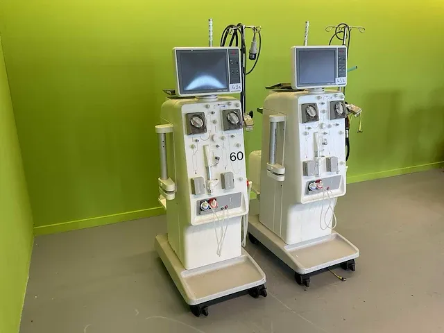 Nikkiso dbb 5 dialyse apparatuur (2x) - afbeelding 12 van  35