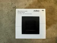 Niko schakelmateriaal dim hue matt black - afbeelding 2 van  2