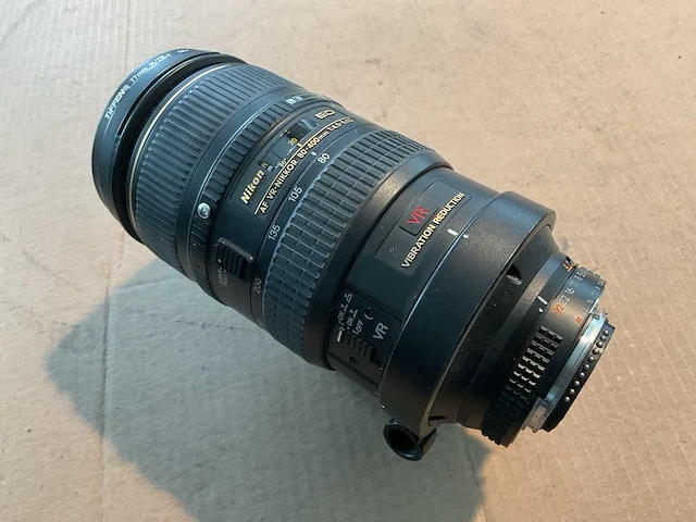 Nikon af camera lens - afbeelding 1 van  2
