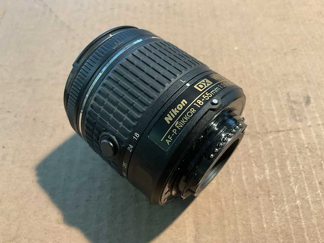 Nikon af-p camera lens - afbeelding 1 van  2
