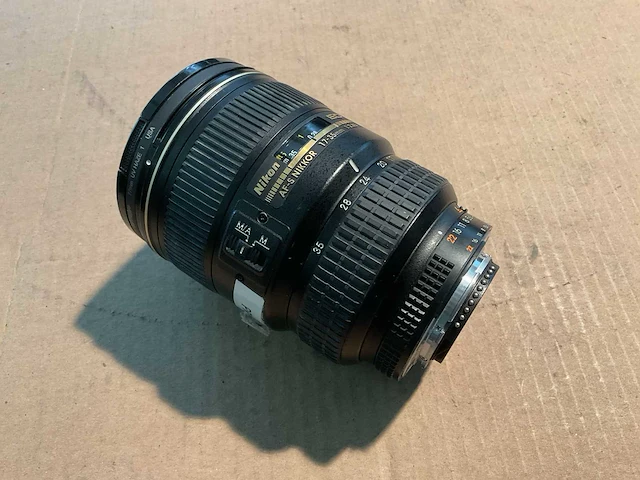 Nikon af-s camera lens - afbeelding 1 van  2