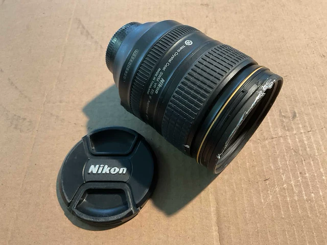 Nikon af-s camera lens - afbeelding 2 van  2