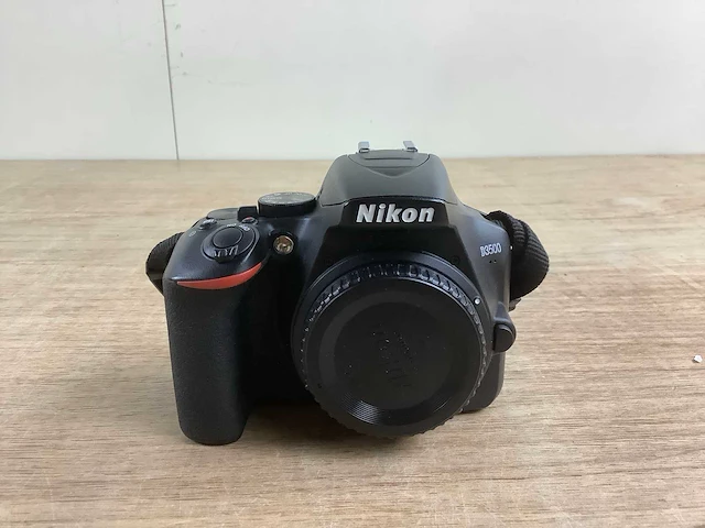 Nikon d3500 + af-p dx 18-55 vr kit - black - afbeelding 6 van  11