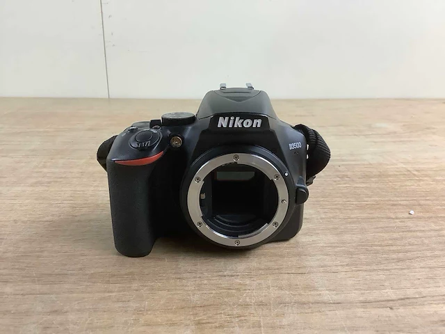Nikon d3500 + af-p dx 18-55 vr kit - black - afbeelding 7 van  11