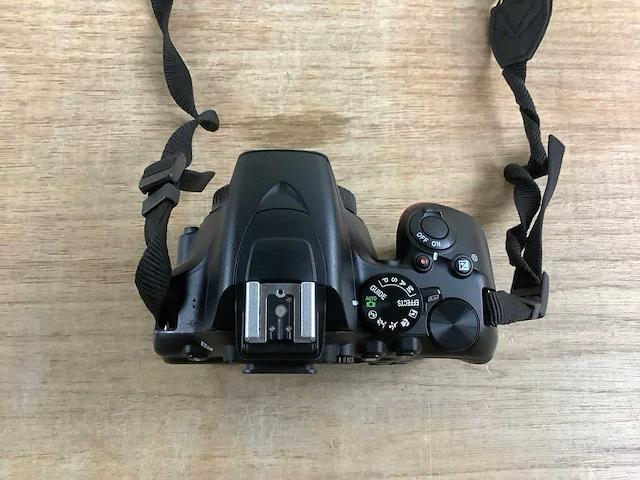 Nikon d3500 + af-p dx 18-55 vr kit - black - afbeelding 9 van  11