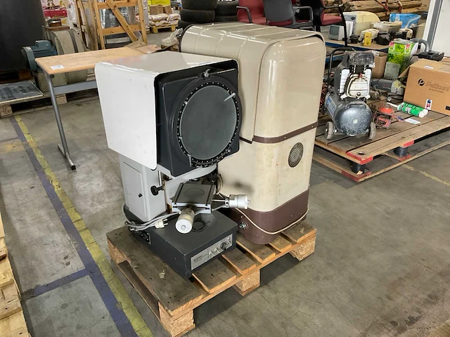 Nikon projector - afbeelding 1 van  9