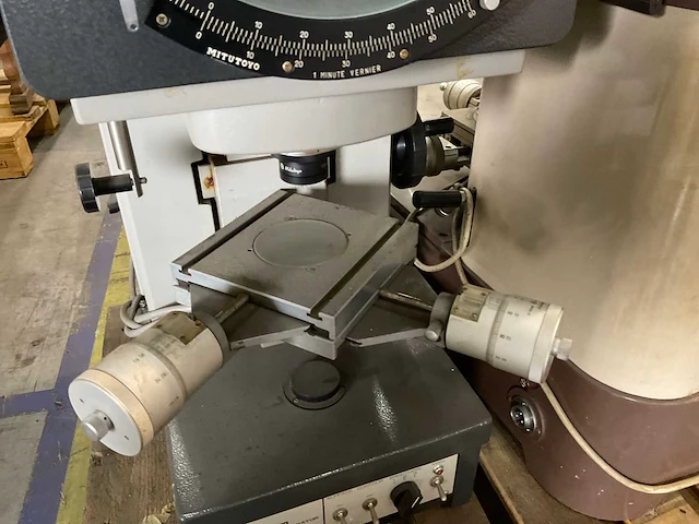 Nikon projector - afbeelding 8 van  9
