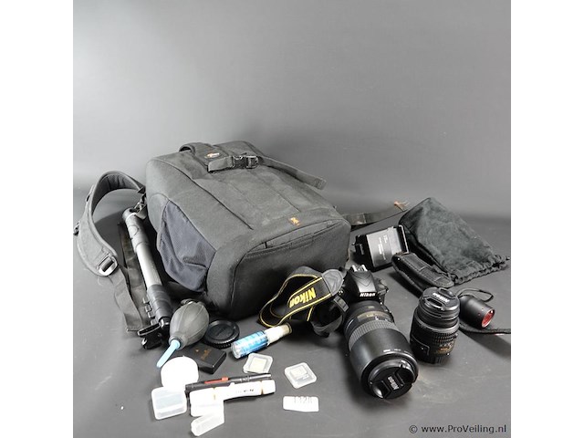 Nikon reflex d3300 camera in tas en met divers toebehoren - afbeelding 3 van  8