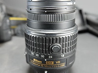 Nikon reflex d3300 camera in tas en met divers toebehoren - afbeelding 6 van  8