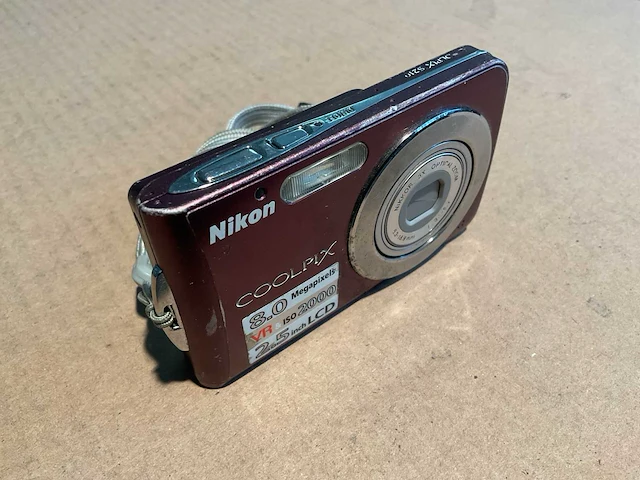 Nikon s210 coolpix digitale fotocamera - afbeelding 1 van  4