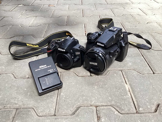 Nikon spiegelreflex camera (2x) - afbeelding 2 van  6