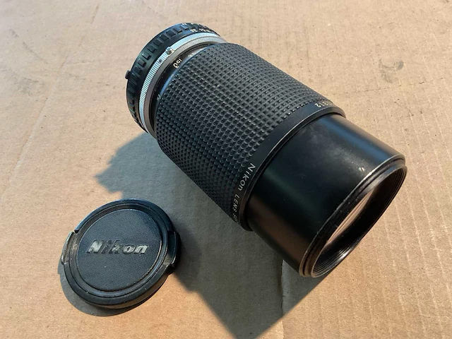 Nikon zoom serie e camera lens - afbeelding 2 van  2