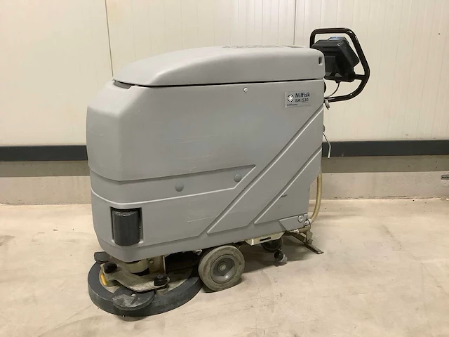 Nilfisk - ba 530 - schrobzuigmachine - afbeelding 1 van  7