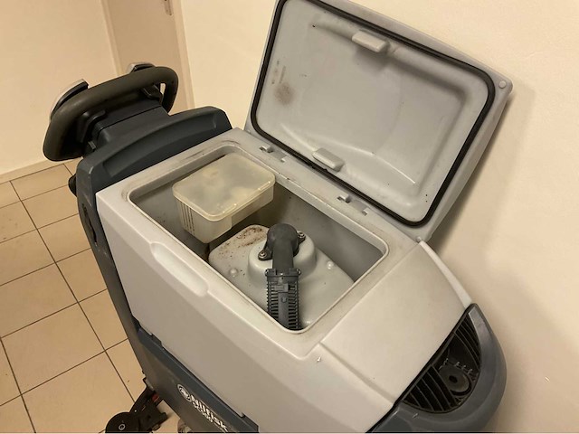 Nilfisk - sc500 53b - schrob- zuigmachine - afbeelding 7 van  12