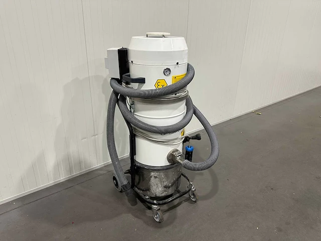 Nilfisk 15atex z22 industriële stofzuiger - afbeelding 1 van  9