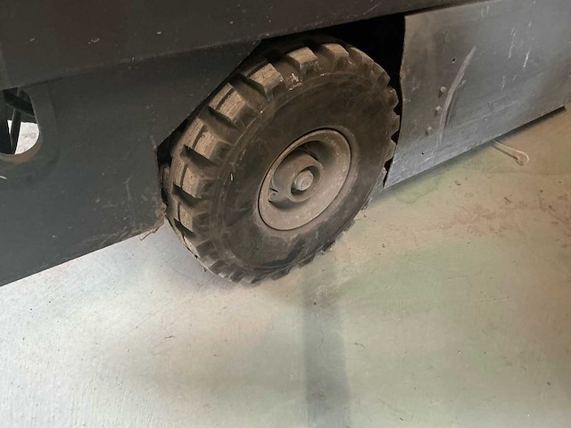 Nilfisk advance sr 1300h b veegmachine - afbeelding 4 van  16