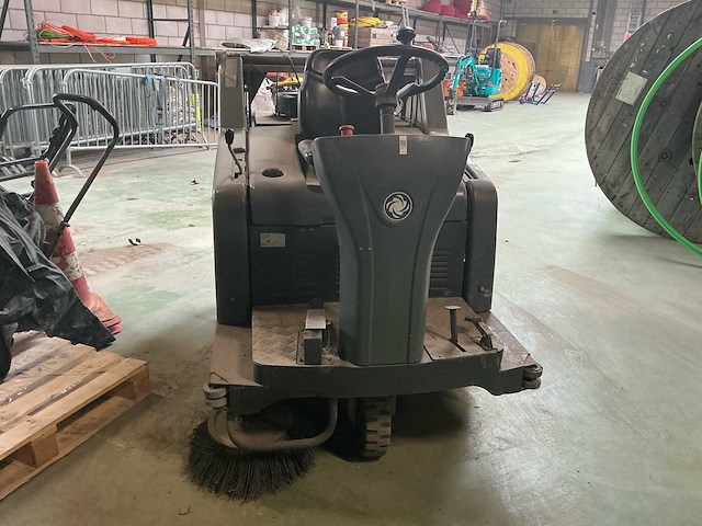 Nilfisk advance sr 1300h b veegmachine - afbeelding 9 van  16