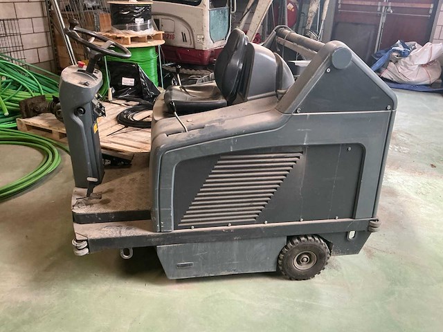 Nilfisk advance sr 1300h b veegmachine - afbeelding 10 van  16