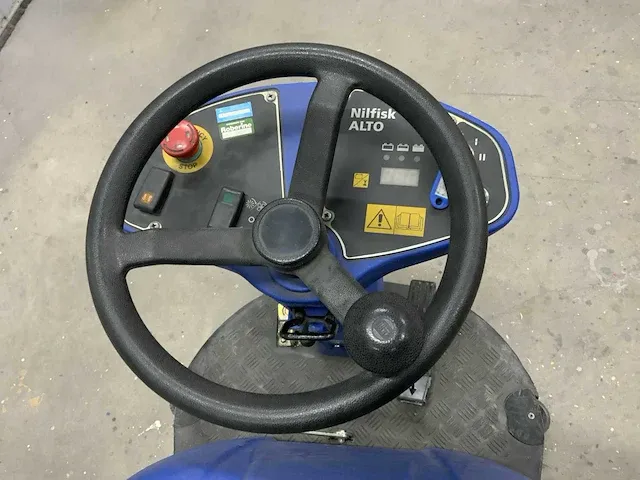 Nilfisk altijd floortec r 360 b zelfrijdende veegmachine - afbeelding 6 van  11