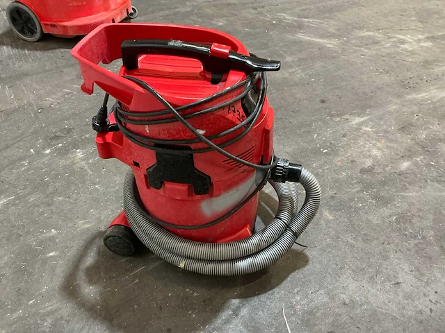 Nilfisk alto industriële stofzuiger - afbeelding 3 van  6