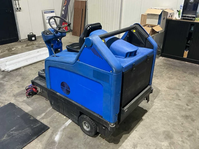 Nilfisk alto zit veegmachine - afbeelding 7 van  28