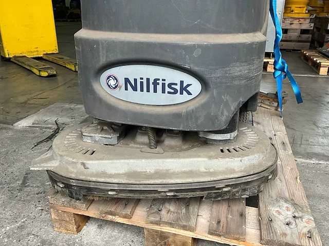 Nilfisk ba 725 zelfrijdende schrobzuigmachine - afbeelding 9 van  10