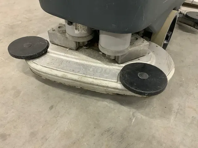 Nilfisk ba611d schrobmachine - afbeelding 4 van  7