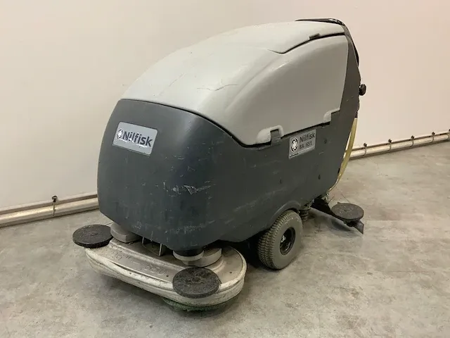 Nilfisk ba651 schrobmachine - afbeelding 1 van  9