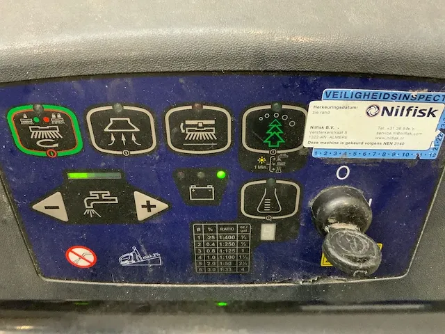 Nilfisk ba651 schrobmachine - afbeelding 5 van  9