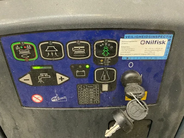 Nilfisk ba651 schrobmachine - afbeelding 4 van  7