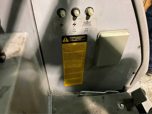 Nilfisk br1100s zitschrob zuigmachine (682u) - afbeelding 14 van  18
